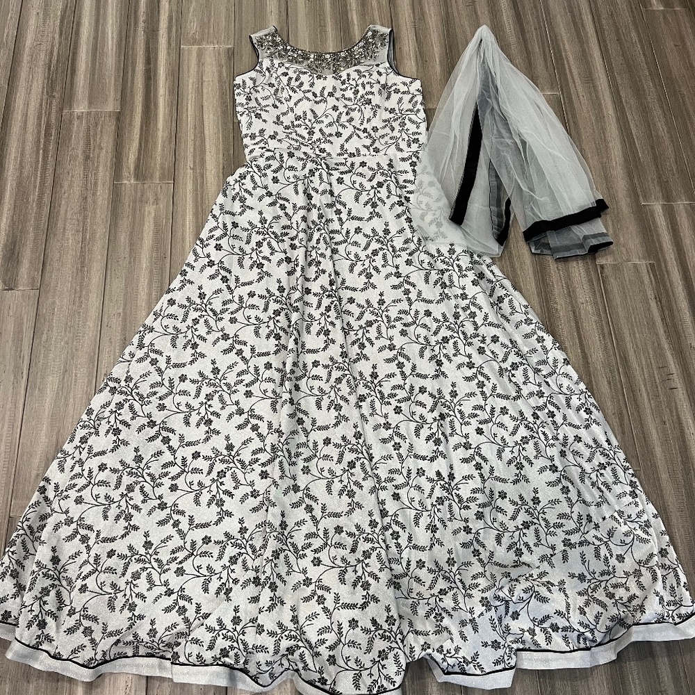 NEW Elegant Silver Gray Embroidered Gown!